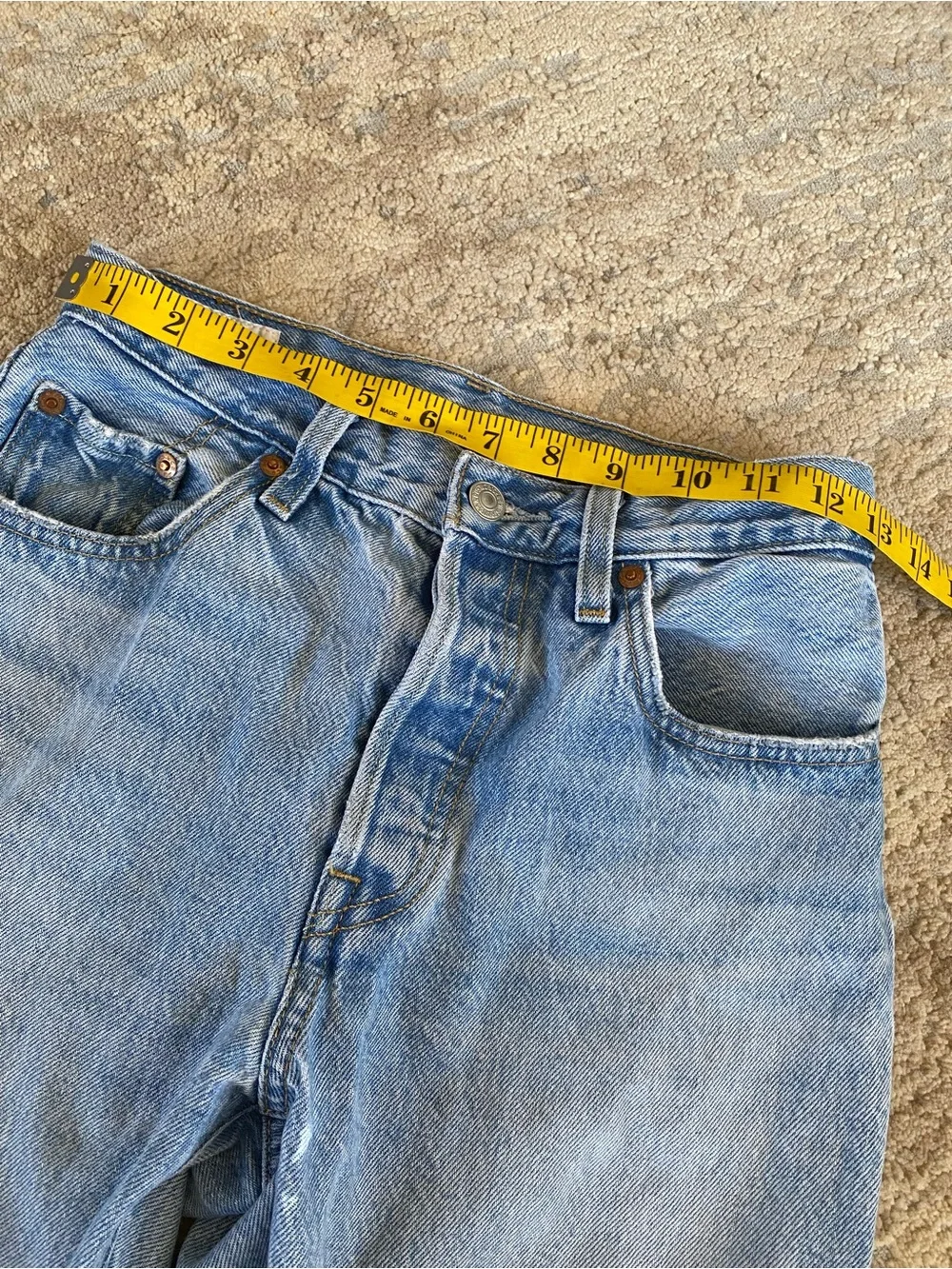 Levi’s 501 Distressed Blue Jeans Straight Leg Light Wash Button Fly High Rise 25